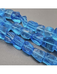 Бусины Кубики тонированного кварца, голубой, 14-18*16-20 мм