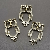 Коннектор Сова с фианитами, 13*22 мм, позолота