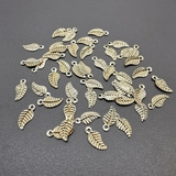 Подвеска мини Листик, 4*9 мм, позолота