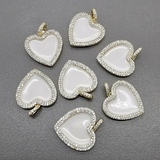 Подвеска Сердце с белой эмалью и фианитами, 20 мм, позолота
