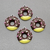 Подвеска Пончик с коричневой эмалью, 15*17 мм, родий