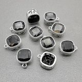 Подвеска Квадрат, черный, 8 мм, родий