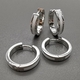 Серьги кольца с белой эмалью, 20*4 мм, родий