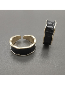 Кольцо круг с черной эмалью, 20 мм, позолота