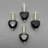 Подвеска Сердце с фианитами, черный, 8*15.5 мм, позолота