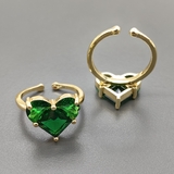 Кольцо с зеленым сердцем, 20*13 мм, позолота