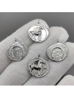 Подвеска лошадь с подковой, 17 мм, родий