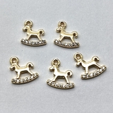 Подвеска лошадка качалка с фианитами, 10 мм, позолота