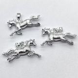 Подвеска Лошадь скачет, 18*25 мм, родий