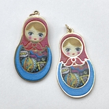 Подвеска Матрешка голубой микс эмалью, 20*35 мм, позолота