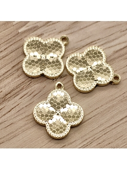 Подвеска клевер соты, 15 мм, позолота