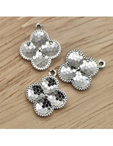 Подвеска клевер соты, 15 мм, родий