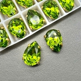 Кристаллы в цапах капля, 14*10 мм, зеленый, позолота